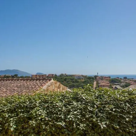 Pittulongu Sleeps 4 Appartamento Olbia